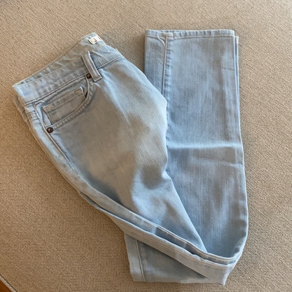 J BRAND JEANS straight leg - Picture 2 of 4